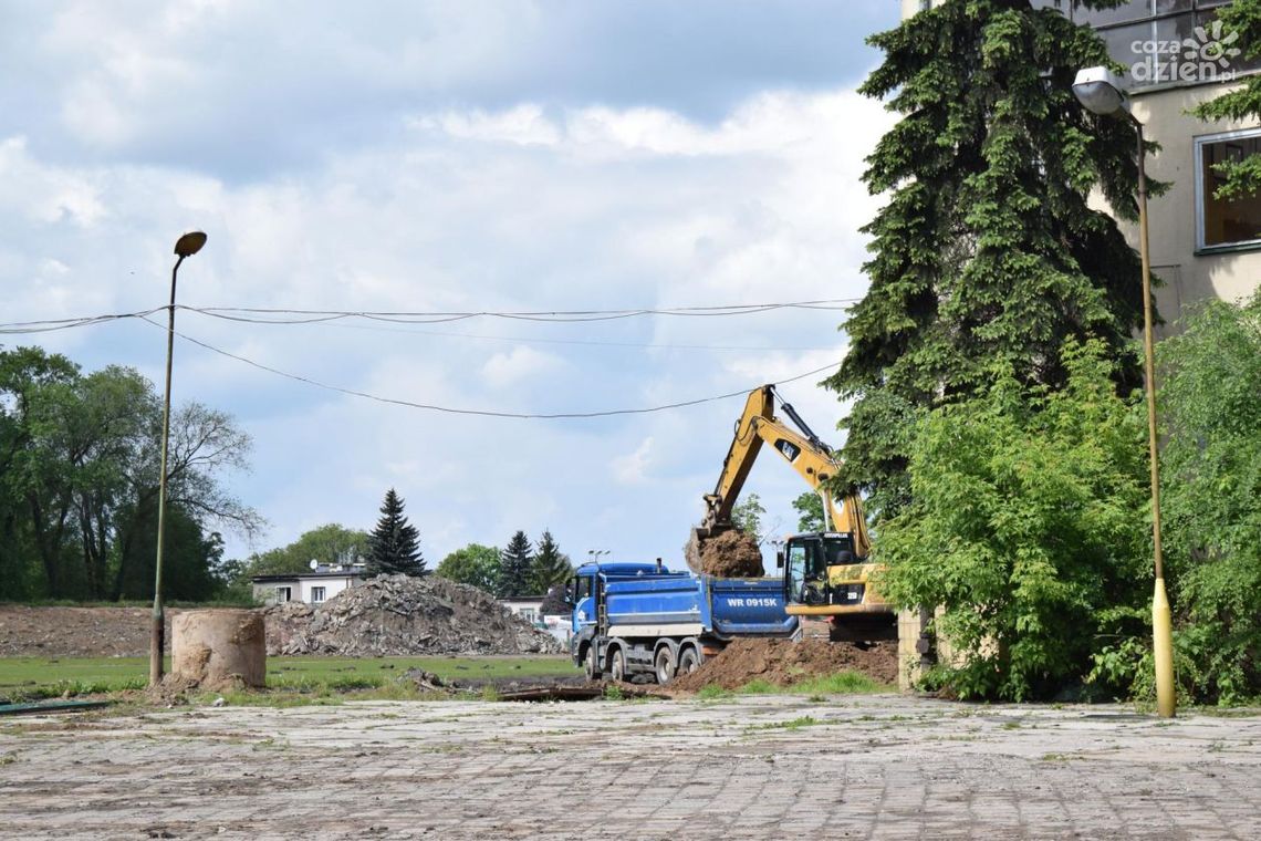 Trwa rozbiórka stadionu Radomiaka Trwa rozbiórka stadionu Radomiaka
