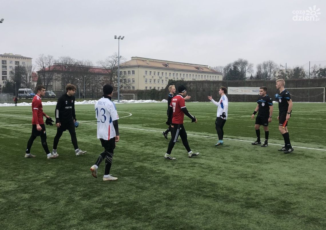 Trzecioligowcy po kolejnych sparingach. Broń Radom i Pilica Białobrzegi testują zawodników