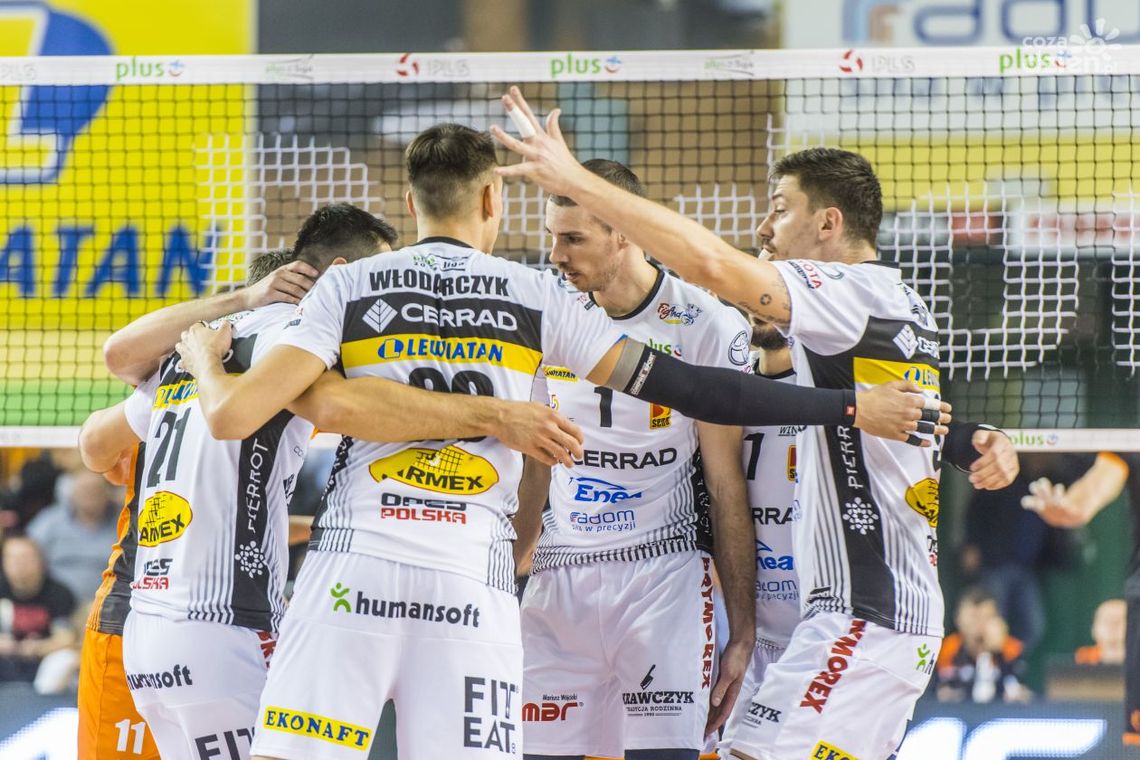 Trzy punkty Cerradu Enei Czarnych na trudnym terenie! Radomianie pokonali w Zawierciu 3:1 Aluron Virtu CMC