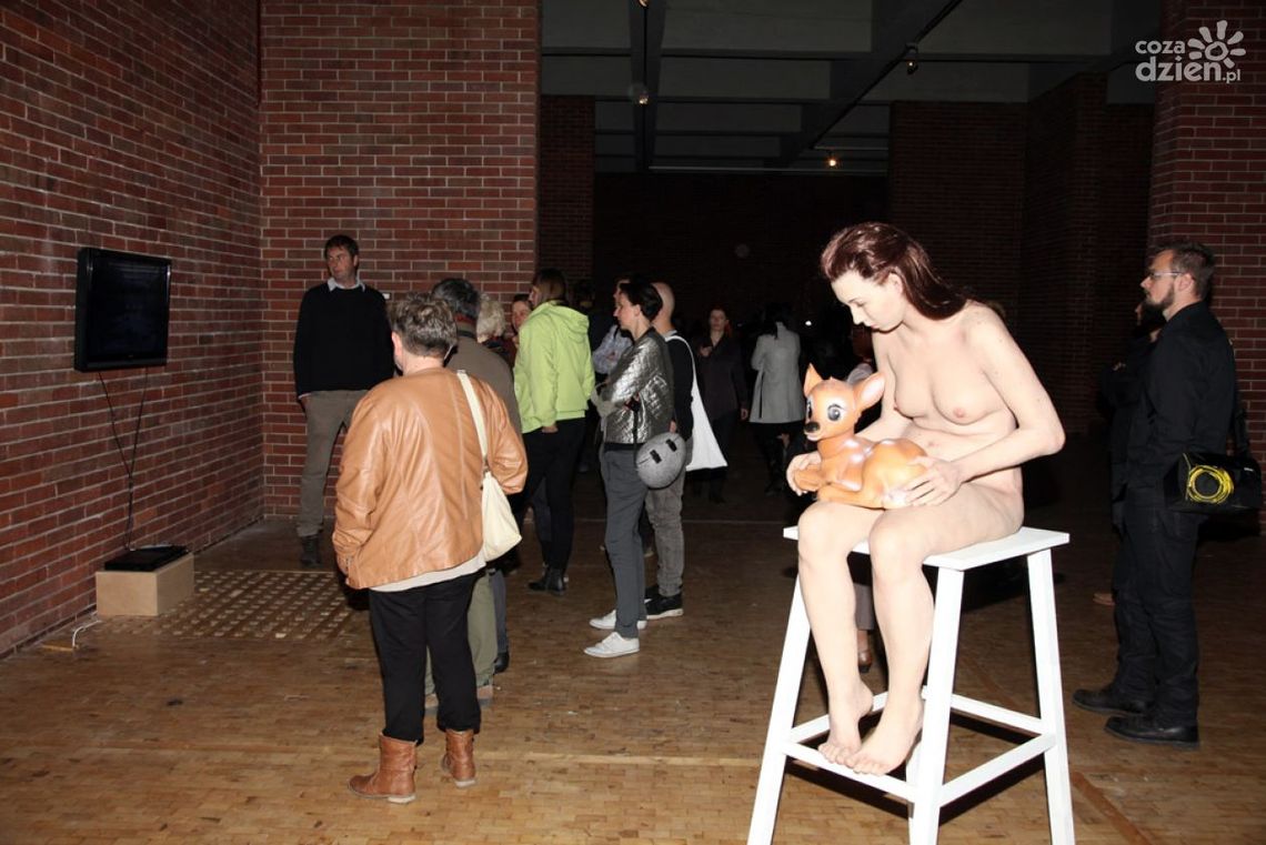 Trzy wystawy w Centrum Rzeźby Polskiej w Orońsku Trzy wystawy w Centrum Rzeźby Polskiej w Orońsku