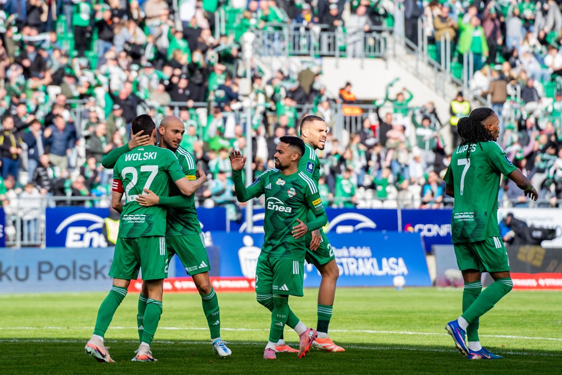 Tu nie ma miejsca na błąd. Radomiak i Widzew grają o życie. Strefa spadkowa puka do drzwi