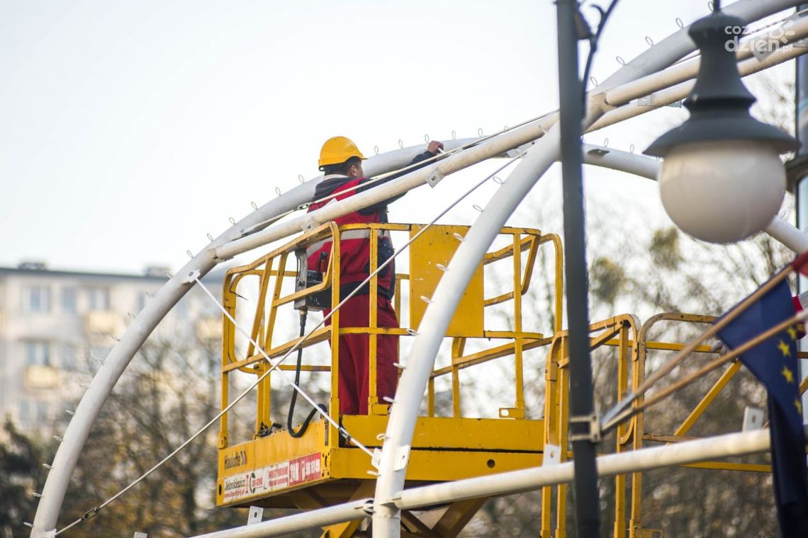 Tunel świetlny wraca na Żeromskiego. Zobacz zdjęcia!