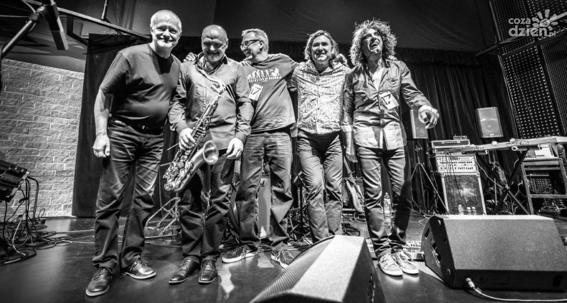 Tuzy jazzu w Amfiteatrze, czyli Walk Away & Eric Marienthal