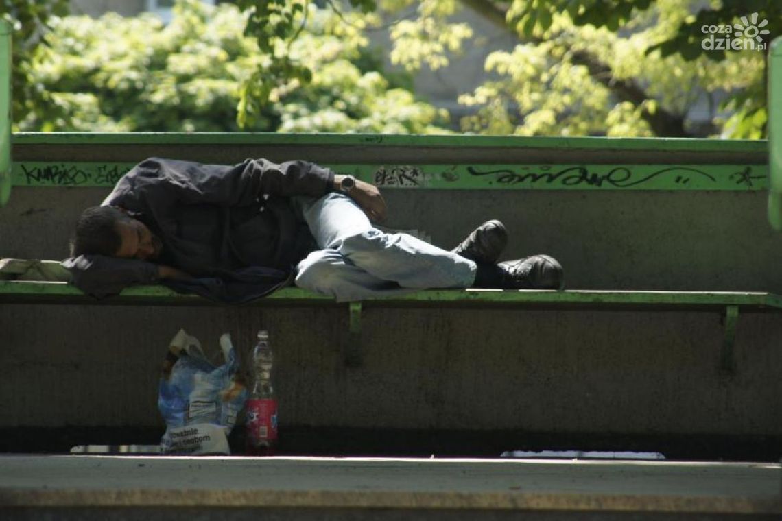 Tymczasowa ogrzewalnia dla bezdomnych już stoi Tymczasowa ogrzewalnia dla bezdomnych już stoi