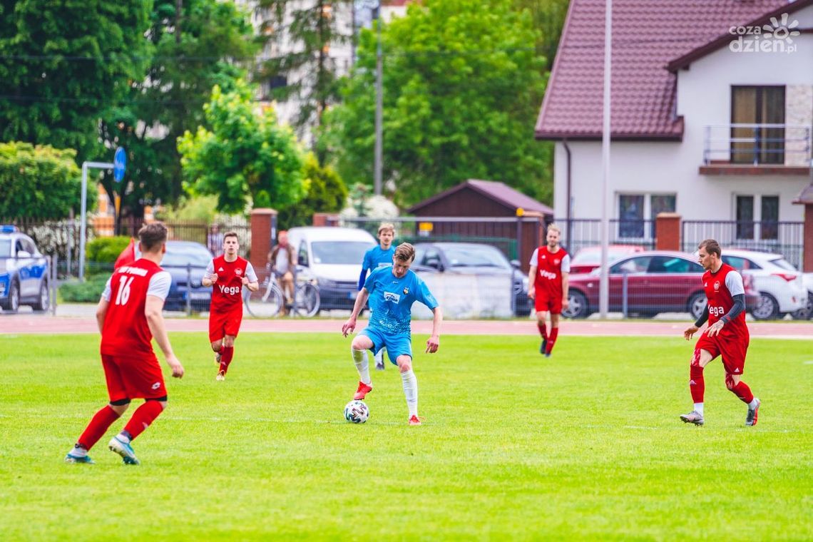 Tymex Liga Okręgowa: ciekawe spotkanie w Lipsku, lider znów straci punkty? Tymex Liga Okręgowa: ciekawe spotkanie w Lipsku, lider znów straci punkty?