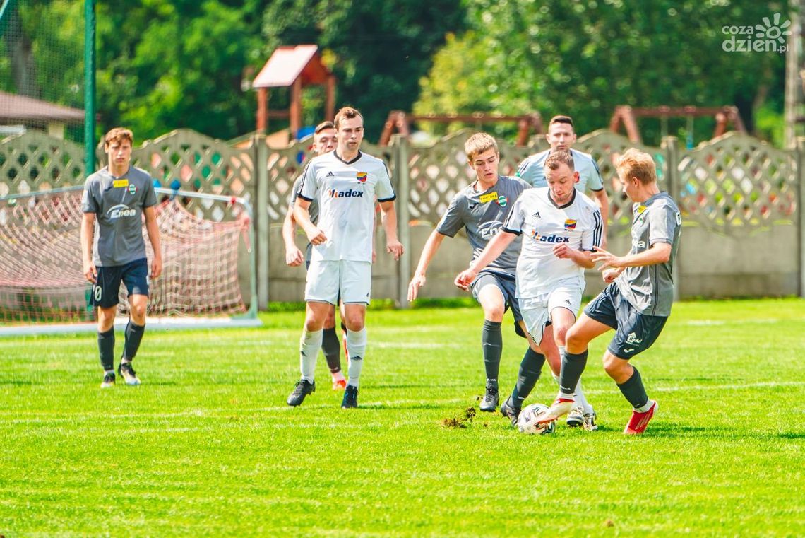 Tymex Liga Okręgowa: Jodła wygrywa z Drogowcem, porażki Radomiaka II i Młodzika Tymex Liga Okręgowa: Jodła wygrywa z Drogowcem, porażki Radomiaka II i Młodzika