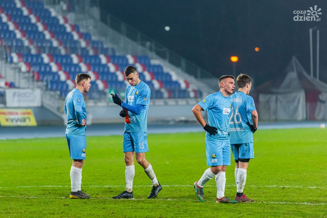 Tymex Liga Okręgowa: lider stracił punkty, porażka Centrum Tymex Liga Okręgowa: lider stracił punkty, porażka Centrum
