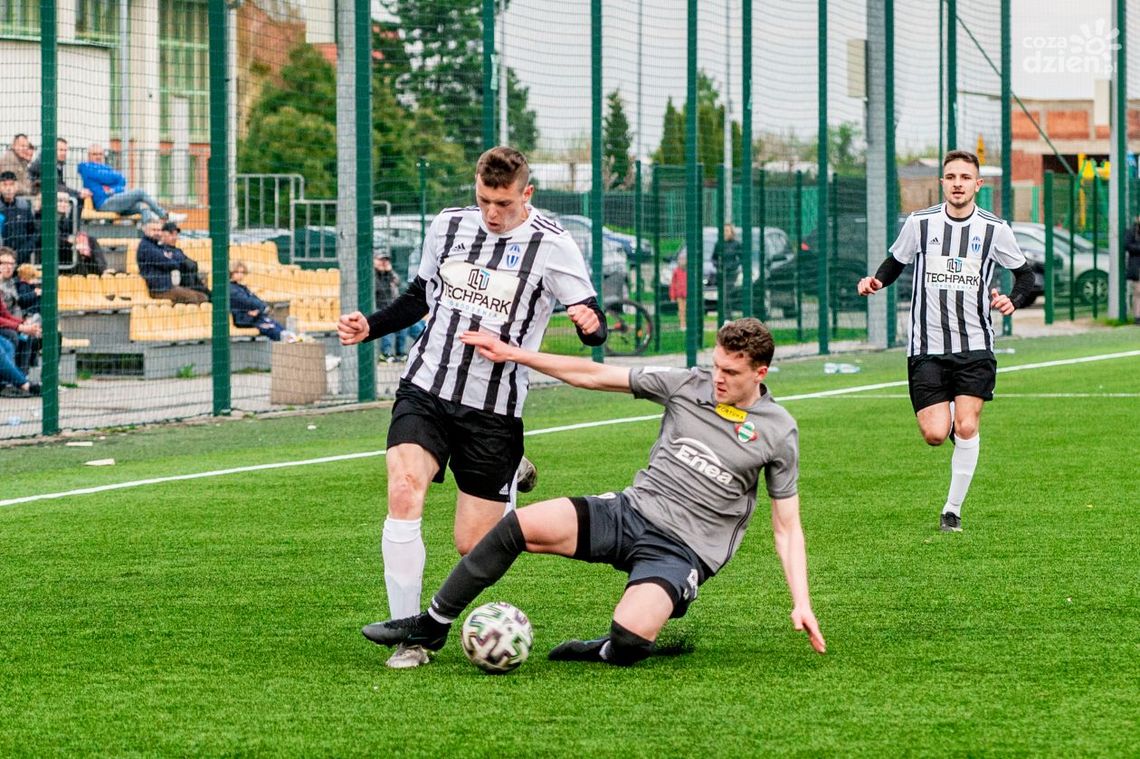 Tymex Liga Okręgowa: piłkarze odrobili zaległości Tymex Liga Okręgowa: piłkarze odrobili zaległości