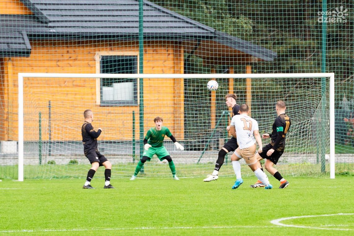 Tymex Liga Okręgowa: Porażki Centrum i Młodzika Radom na zakończenie rundy jesiennej