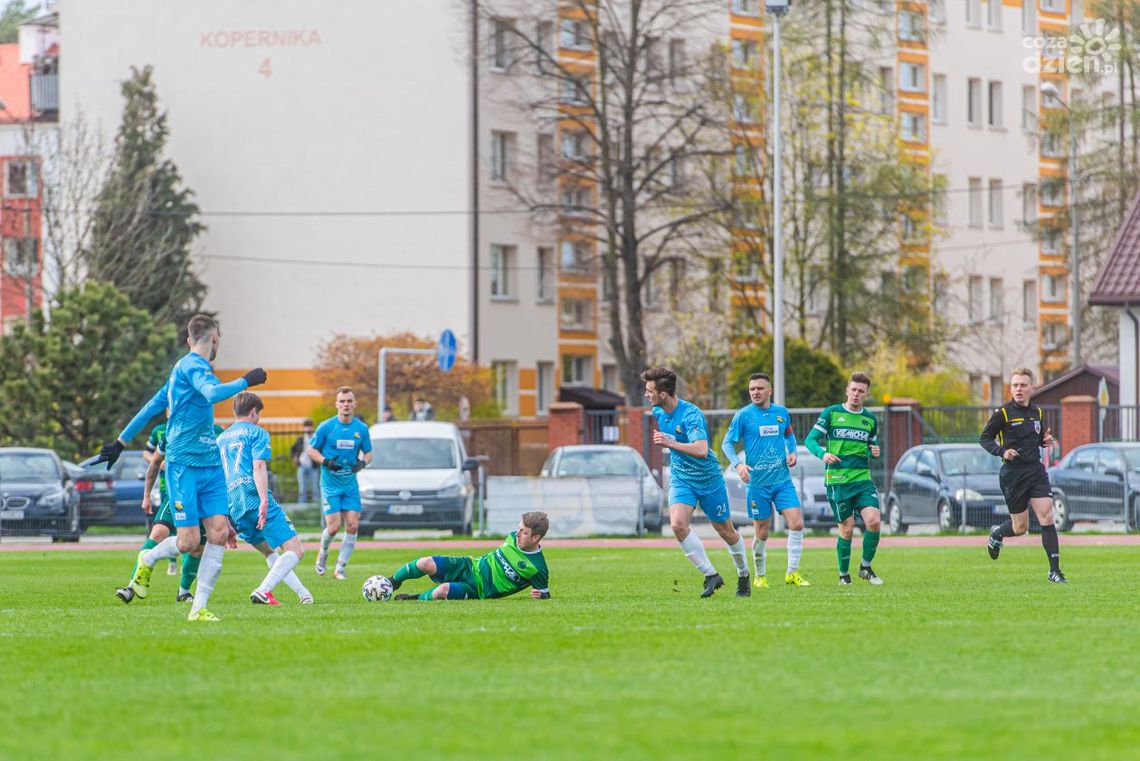 Tymex Liga Okręgowa: starcie na szczycie w Kozienicach Tymex Liga Okręgowa: starcie na szczycie w Kozienicach