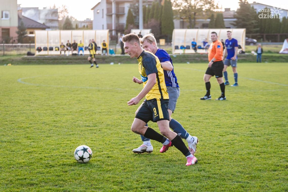 Tymex Liga Okręgowa: Zwycięstwo Młodzika i grad goli w 13. kolejce Tymex Liga Okręgowa: Zwycięstwo Młodzika i grad goli w 13. kolejce