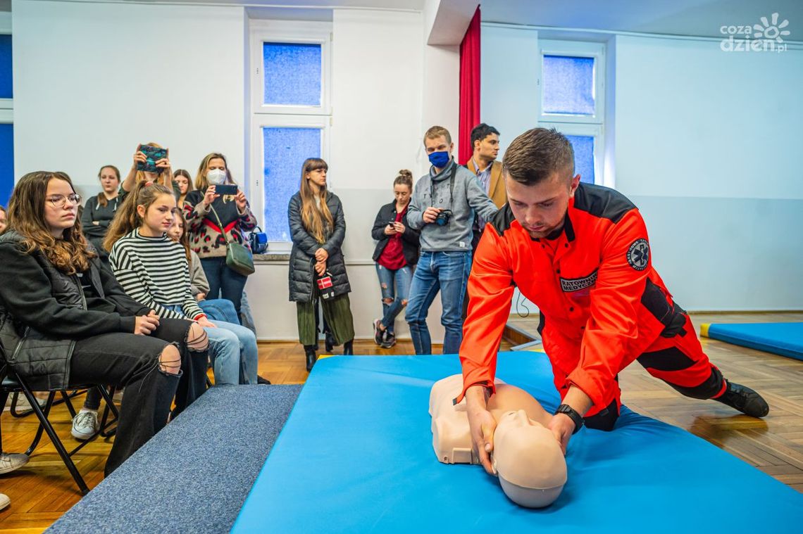 Uczą pierwszej pomocy Uczą pierwszej pomocy