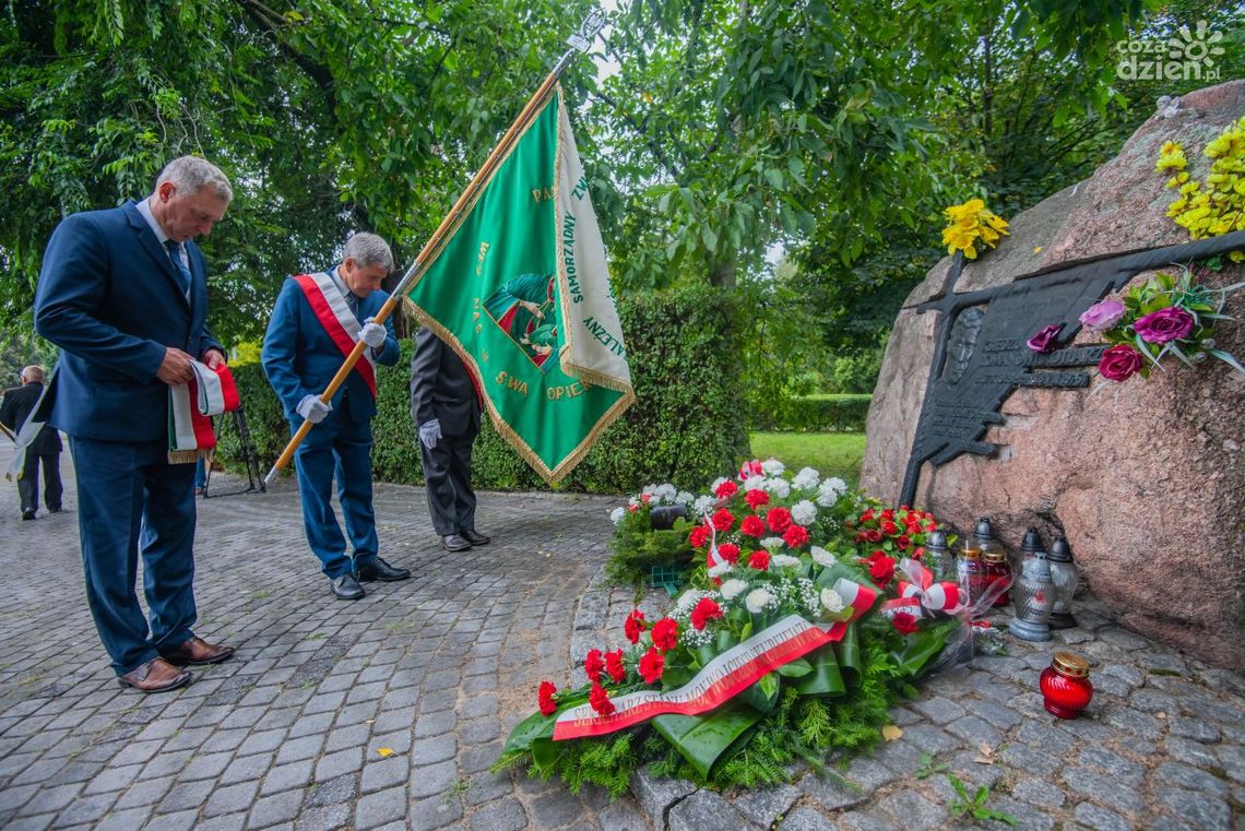 Uczcili pamięć księdza Romana Kotlarza Uczcili pamięć księdza Romana Kotlarza