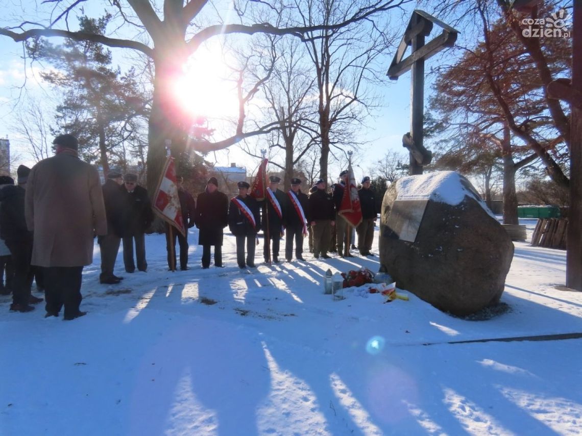 Uczcili pamięć tych, którzy zginęli w walce z okupantem Uczcili pamięć tych, którzy zginęli w walce z okupantem
