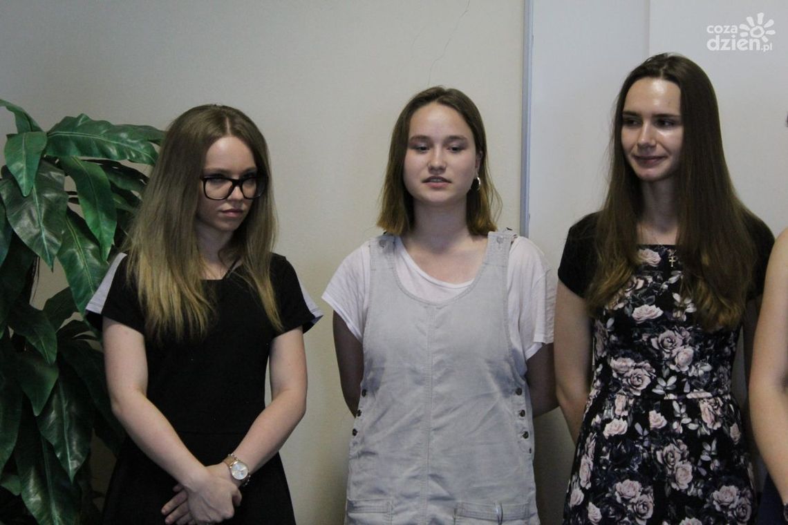 Uczennica "Czachowskiego" laureatką konkursu dziennikarskiego