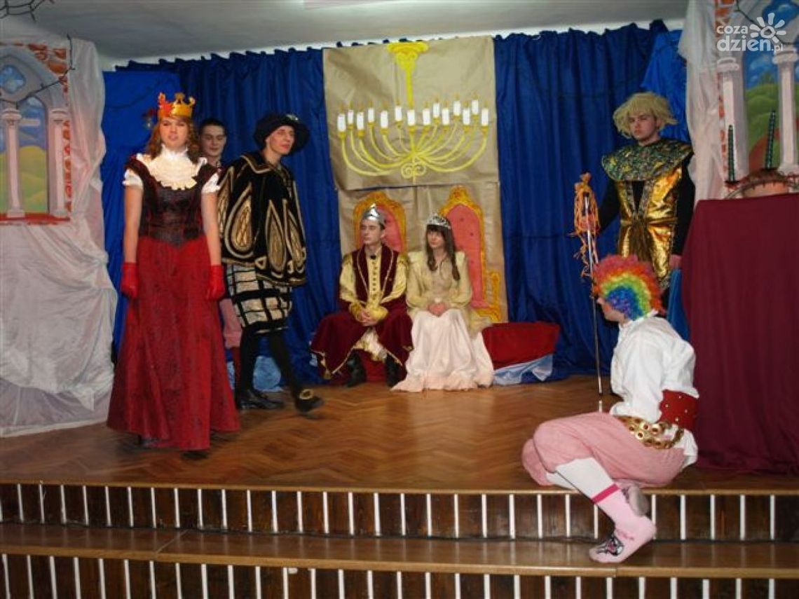 Uczniowie "Budowlanki" dla maluchów