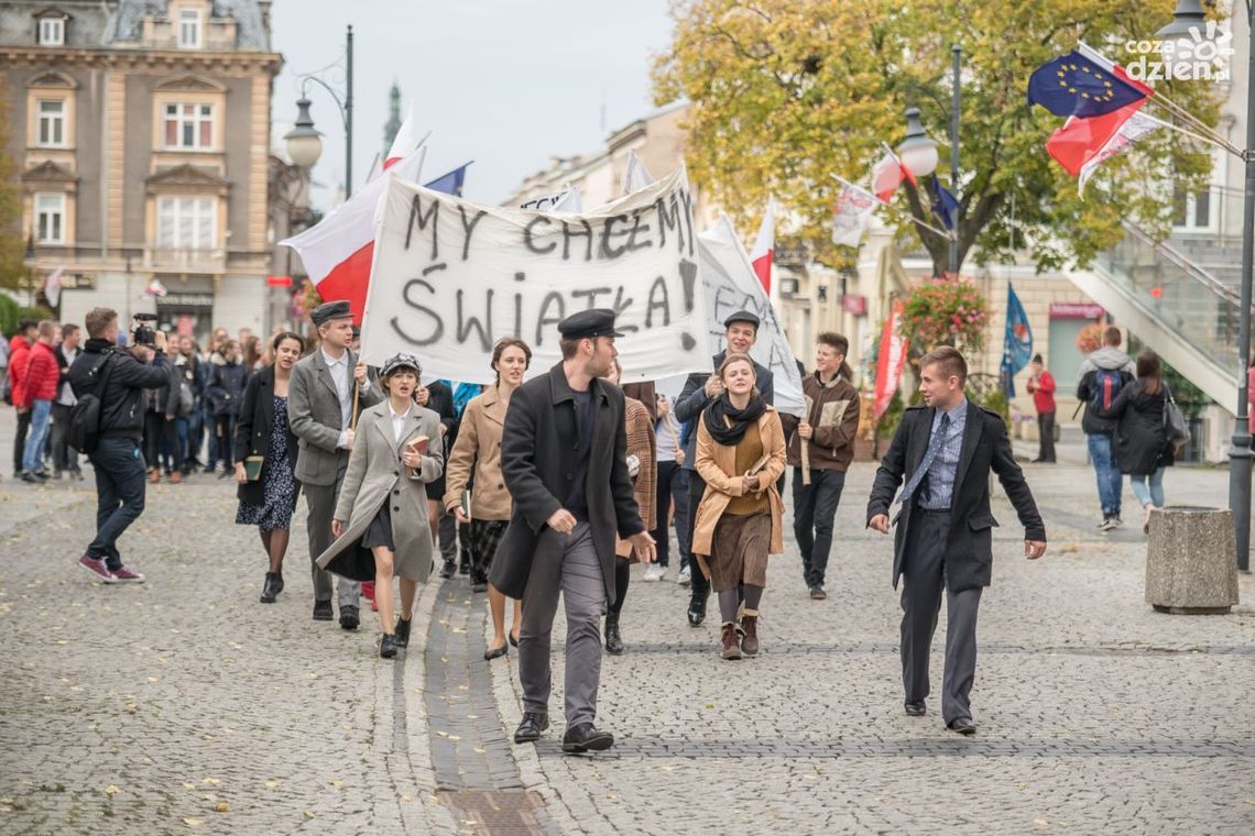 Uczniowie chcieli się uczyć. Zaczęli protestować