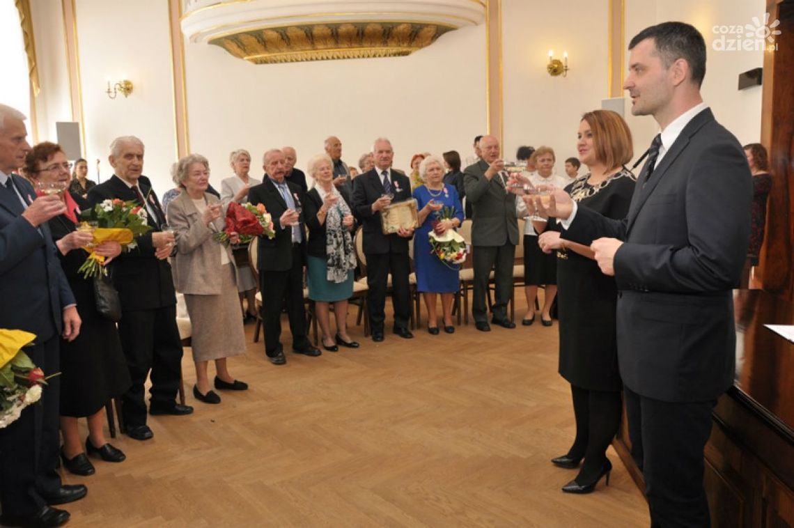 Uhonorowani za długoletnie pożycie