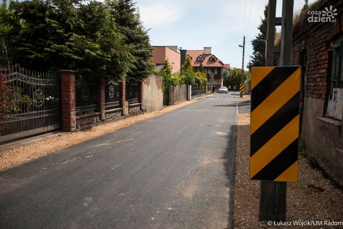 Ul. Dobra wyasfaltowana Ul. Dobra wyasfaltowana