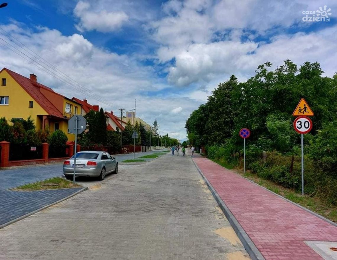 Ul. Targowa w Pionkach już po przebudowie