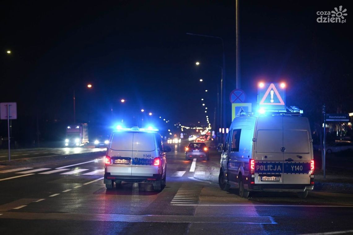 Ul. Warszawska. Potrącenie dwóch mężczyzn Ul. Warszawska. Potrącenie dwóch mężczyzn