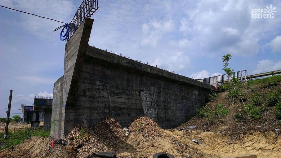 Ul. Żółkiewskiego: MZDiK gwałci warunki kontraktu? Ul. Żółkiewskiego: MZDiK gwałci warunki kontraktu?