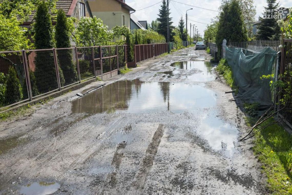 Ulica Sierpowa pod wodą.