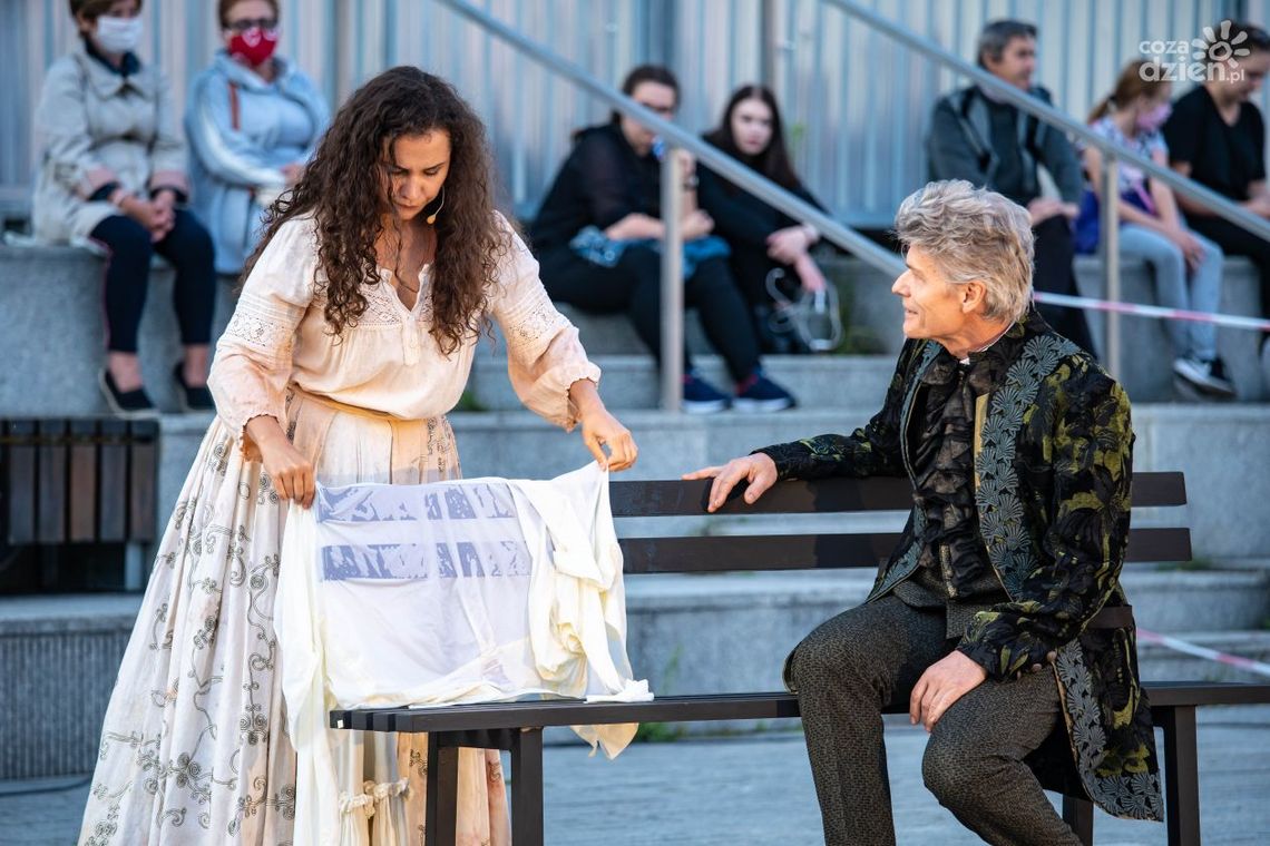 Ulica Teatralna po raz drugi Ulica Teatralna po raz drugi