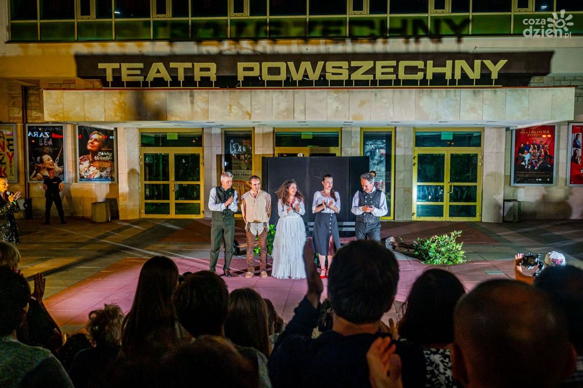 Ulica Teatralna powraca