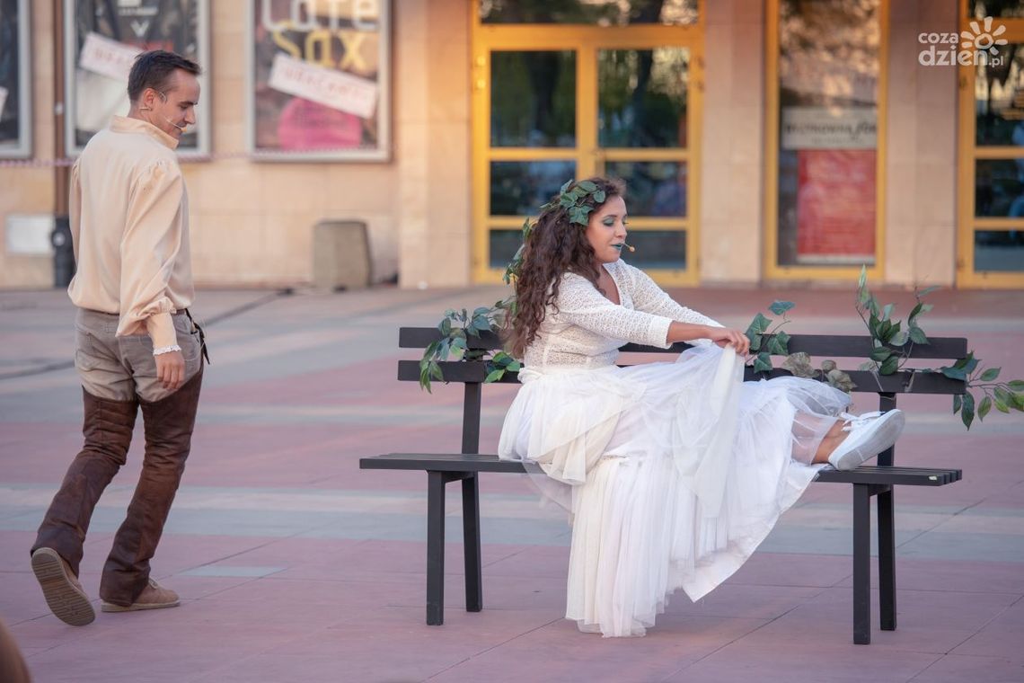 Ulica Teatralna: "Sceny Miłosne" i "Komedianci"