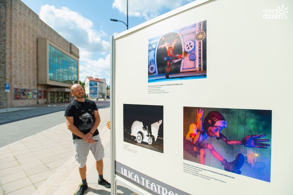 Ulica Teatralna tuż tuż... Ulica Teatralna tuż tuż...