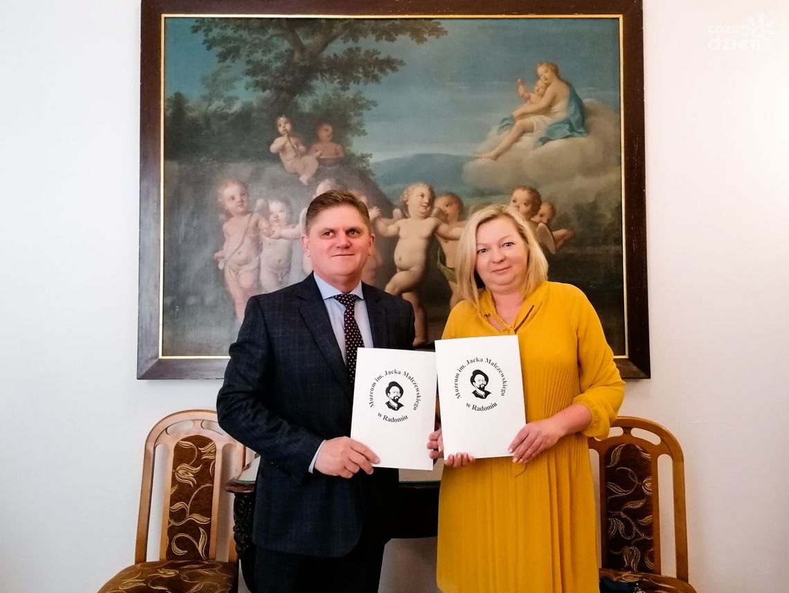 Umowa na monografię podpisana