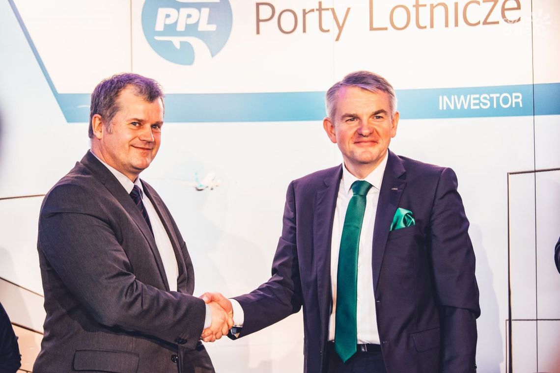 Umowa na terminal podpisana Umowa na terminal podpisana