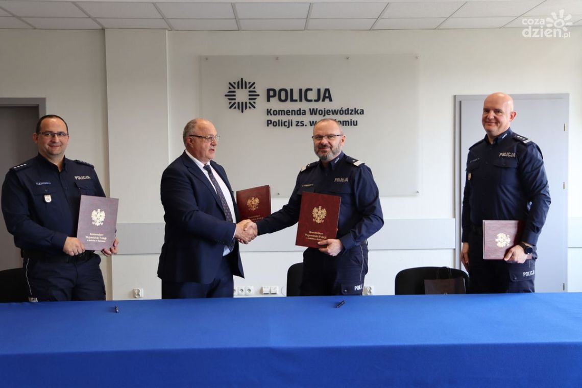 Umowa podpisana. W Radomiu powstanie nowa siedziba Centralnego Biura Zwalczania Cyberprzestępczości Umowa podpisana. W Radomiu powstanie nowa siedziba Centralnego Biura Zwalczania Cyberprzestępczości