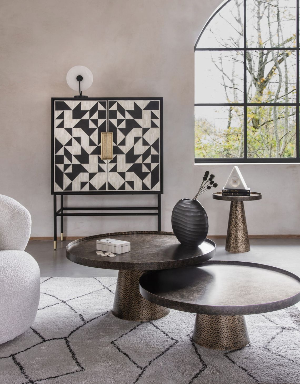 Unikatowe stoliki kawowe, które nadadzą charakter Twojemu wnętrzu