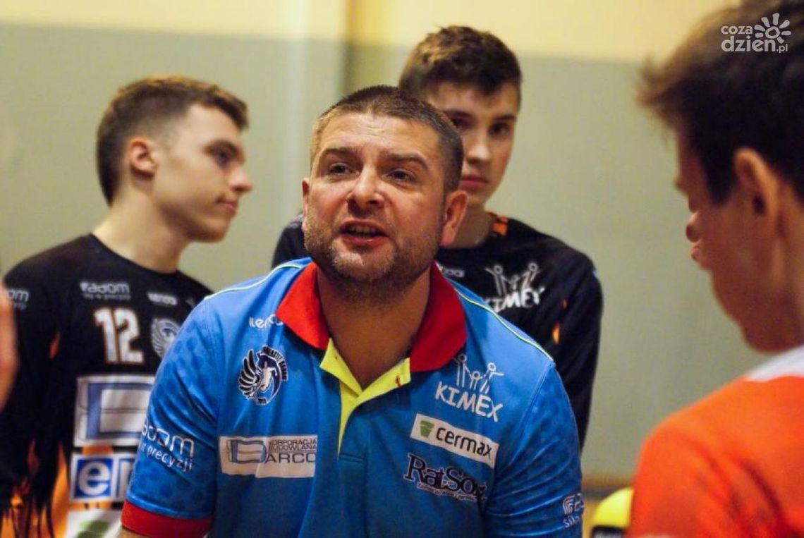 Uniwersytet kończy na szczycie