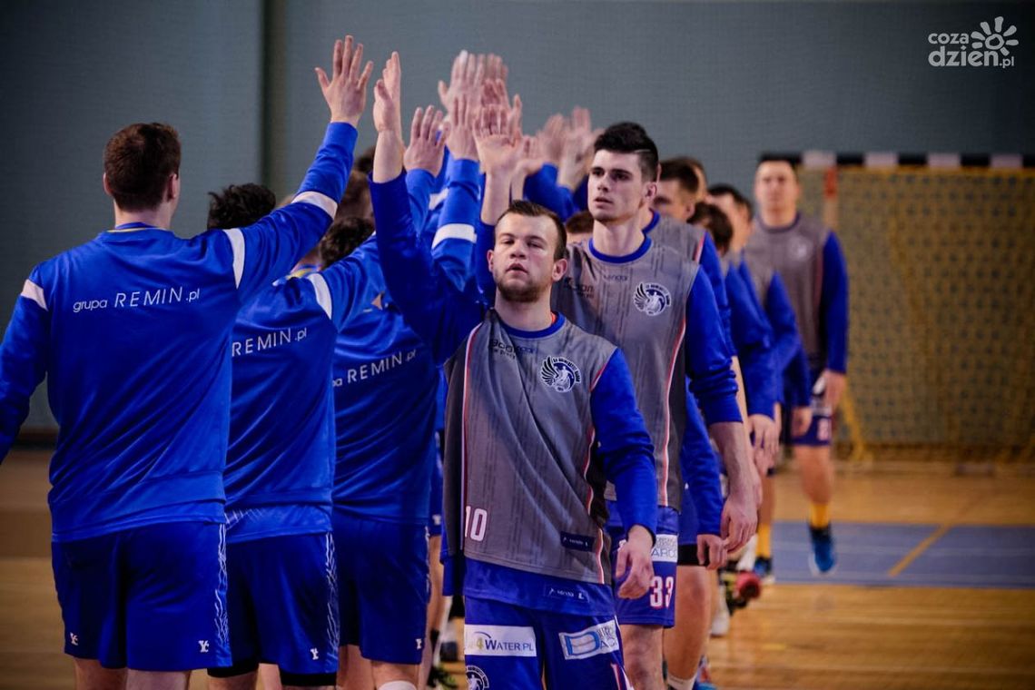 Uniwersytet nadrabia zaległości