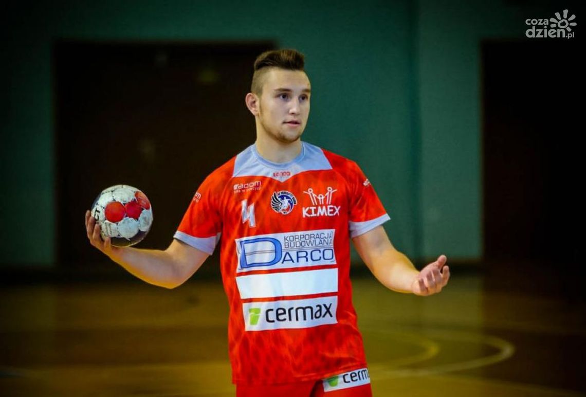 Uniwersytet przegrał z Ostrovią