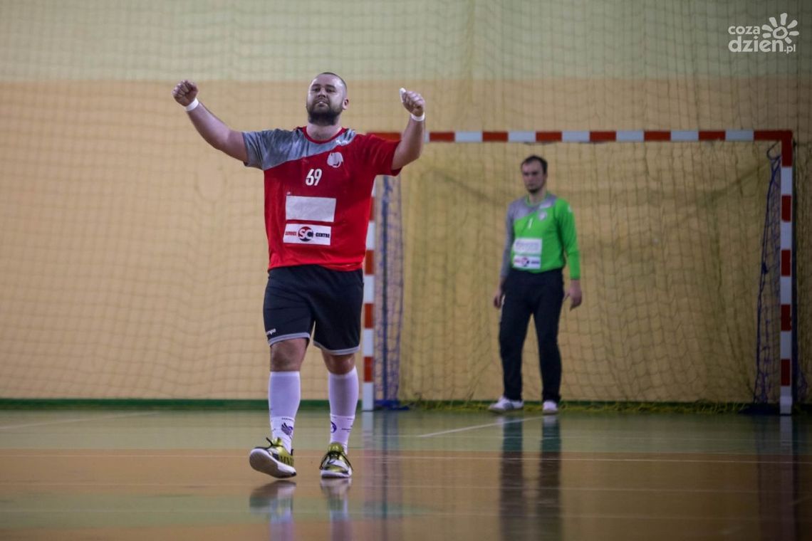 Uniwersytet Radom - Szczypiorniak Dąbrowa Białostocka (zdjęcia)