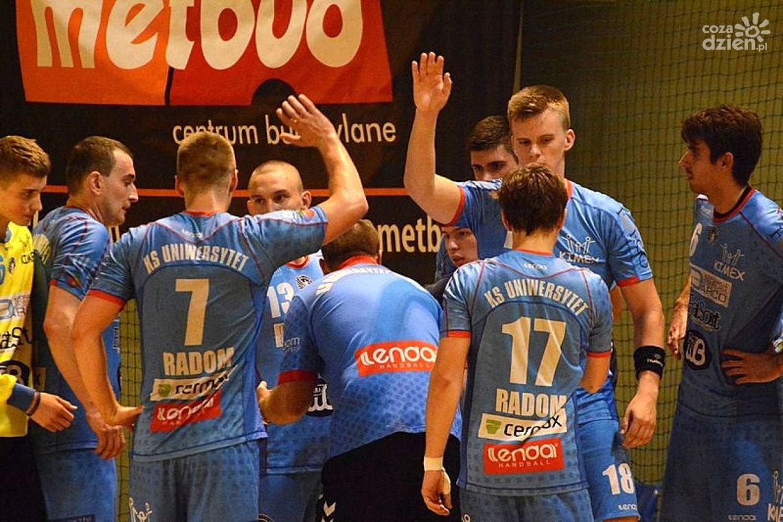 Uniwersytet wygrywa piąty mecz z rzędu!