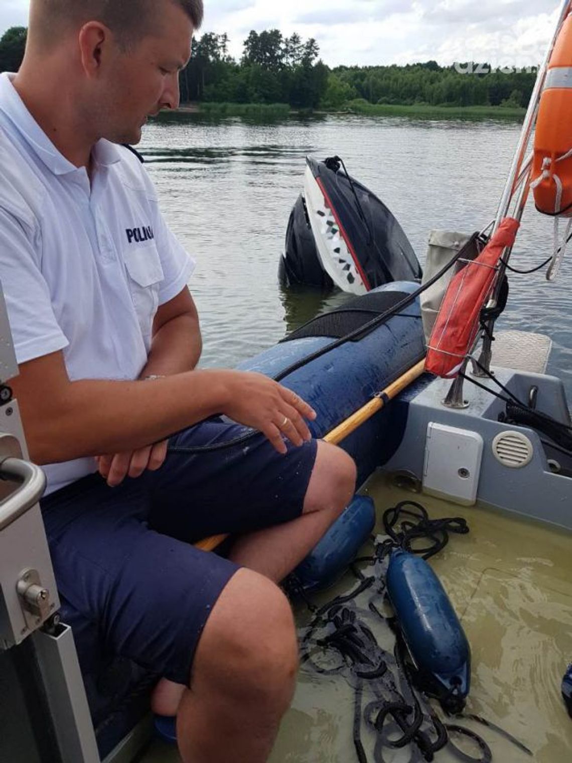 Uratowali cztery osoby na zalewie w Domaniowie