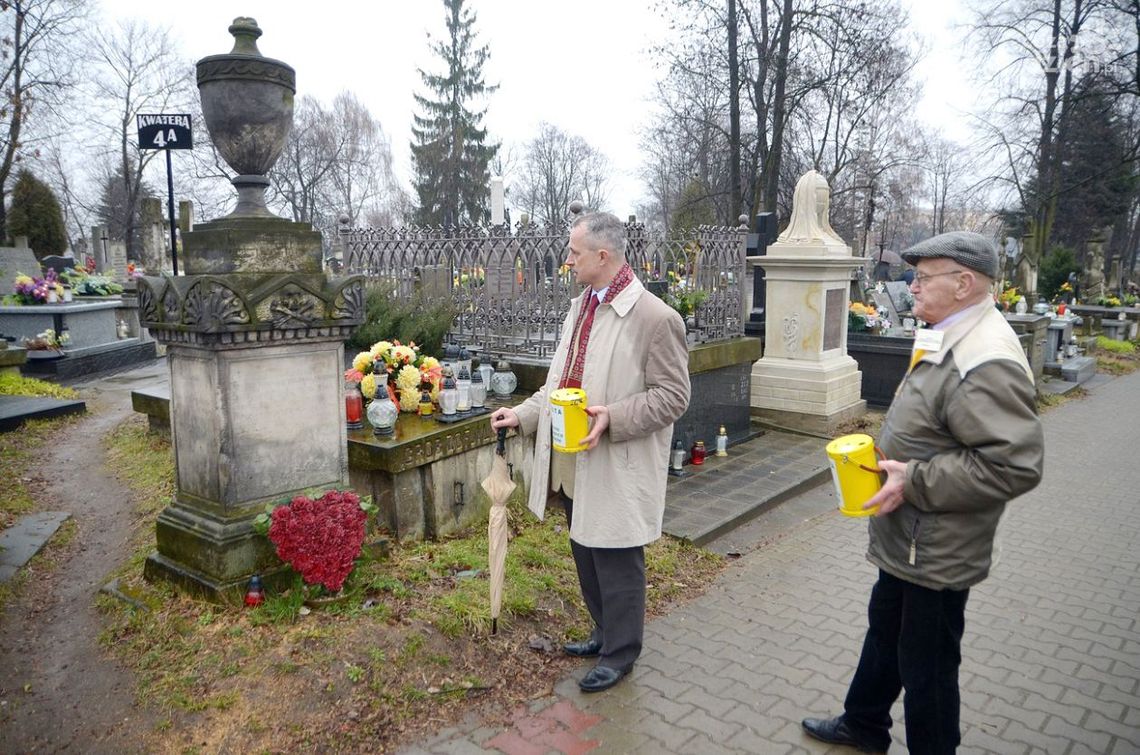 Uratują kolejny nagrobek