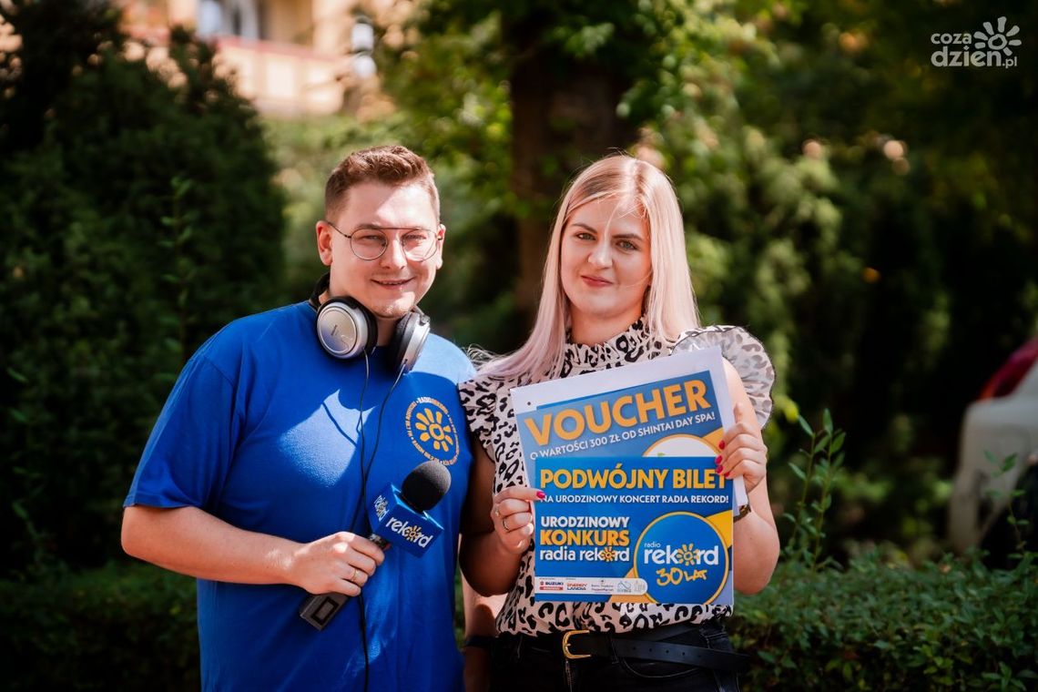Urodzinowy Konkurs Radia Rekord. Nagroda dla pani Pauliny Urodzinowy Konkurs Radia Rekord. Nagroda dla pani Pauliny