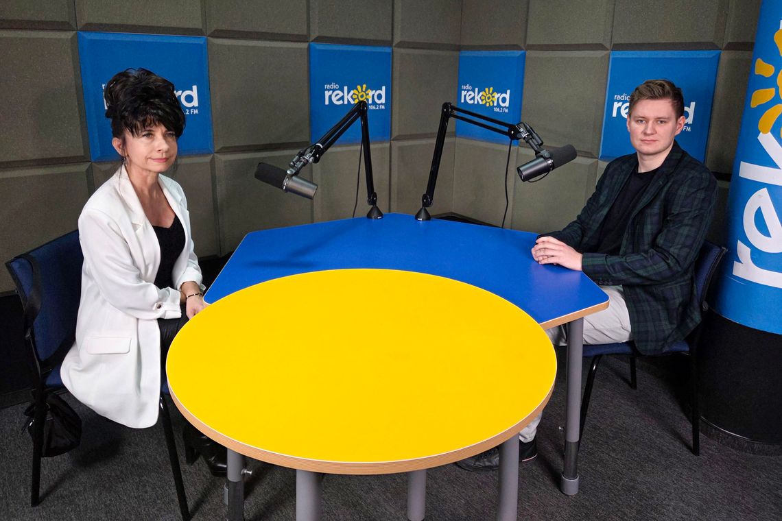 Urszula Molenda: każda rodzina zastępcza to rodzina, która zapewnia ciepło i bezpieczeństwo potrzebującym dzieciom Urszula Molenda: każda rodzina zastępcza to rodzina, która zapewnia ciepło i bezpieczeństwo potrzebującym dzieciom