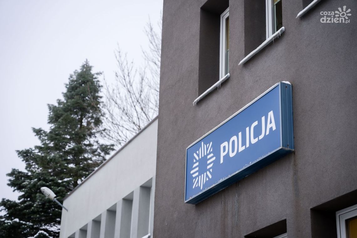 Uszkodził dwa zaparkowane pojazdy Uszkodził dwa zaparkowane pojazdy