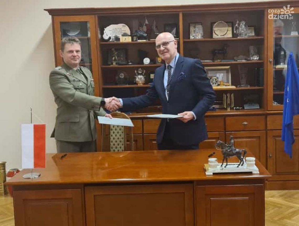 UTH będzie współpracował z Wojskowym Instytutem