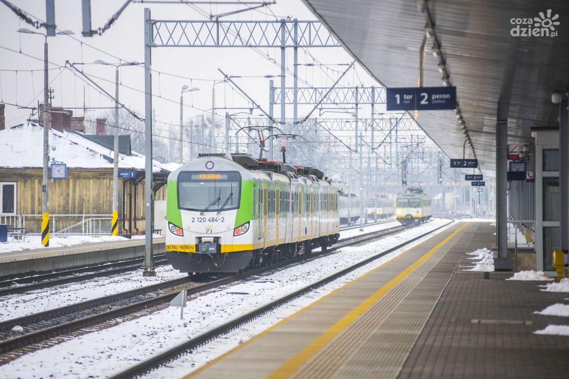 Uwaga! Odwołane i opóźnione pociągi z Warszawy