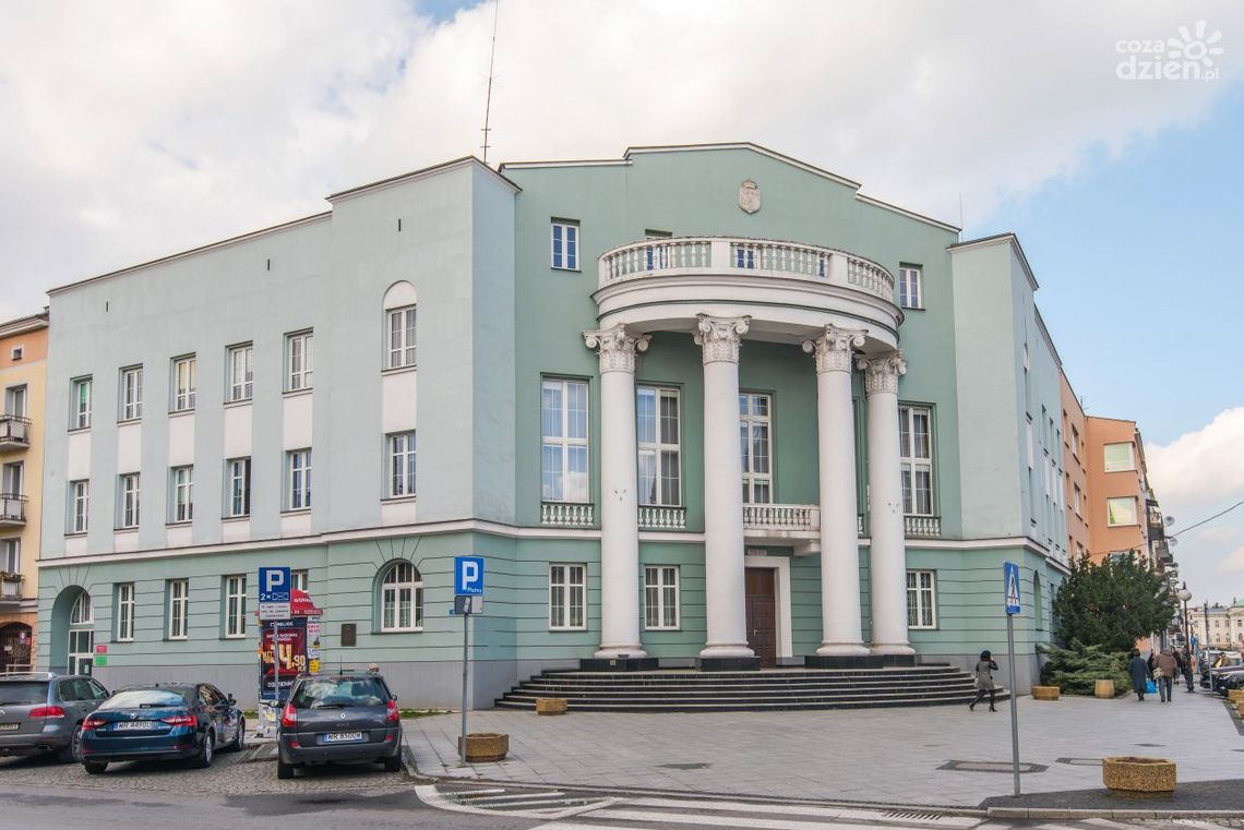 Uzyskaj numer PESEL i profil zaufany - Отримай номер PESEL і довірений профіль