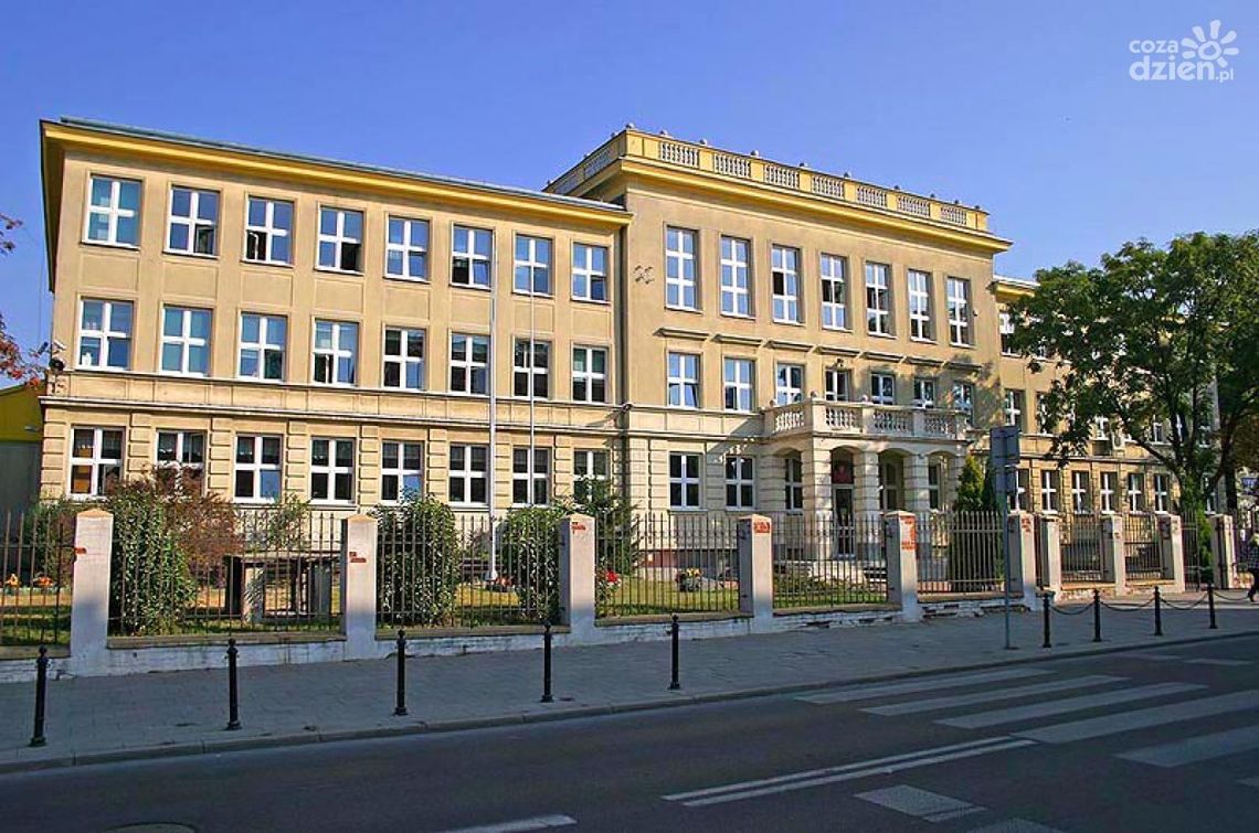 VI Liceum Ogólnokształcące w Zespole Szkół Ogólnokształcących nr 6 im. Jana Kochanowskiego