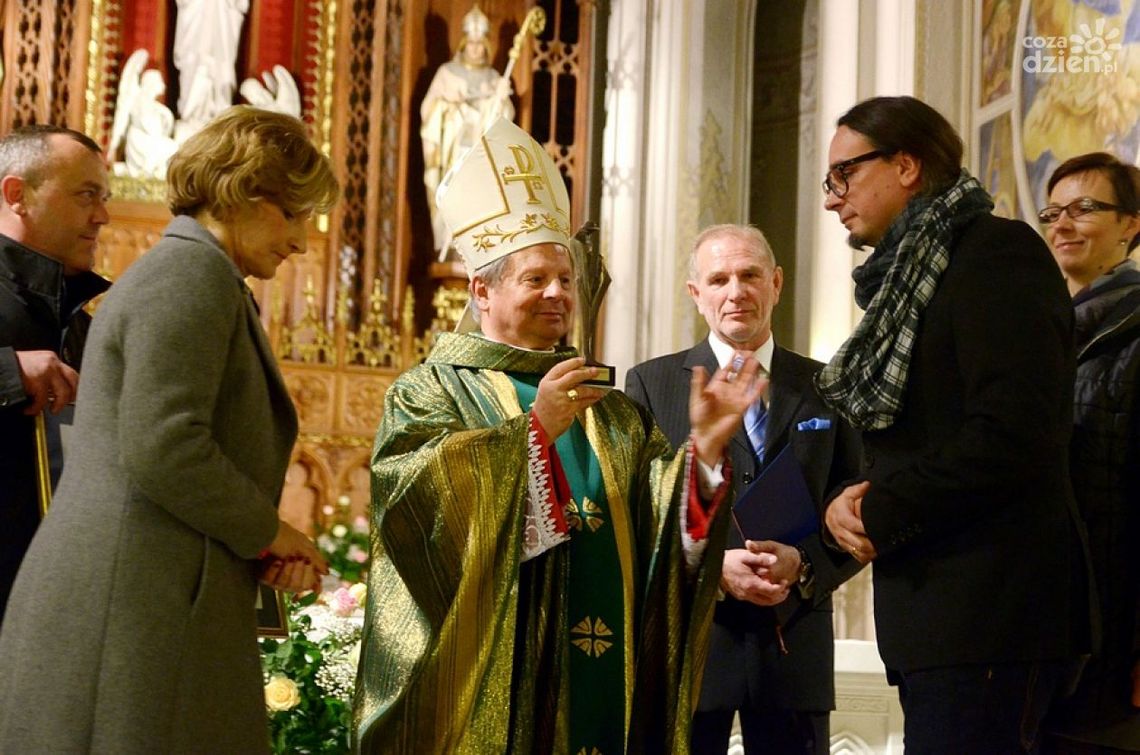 Viventi Caritate przyznane